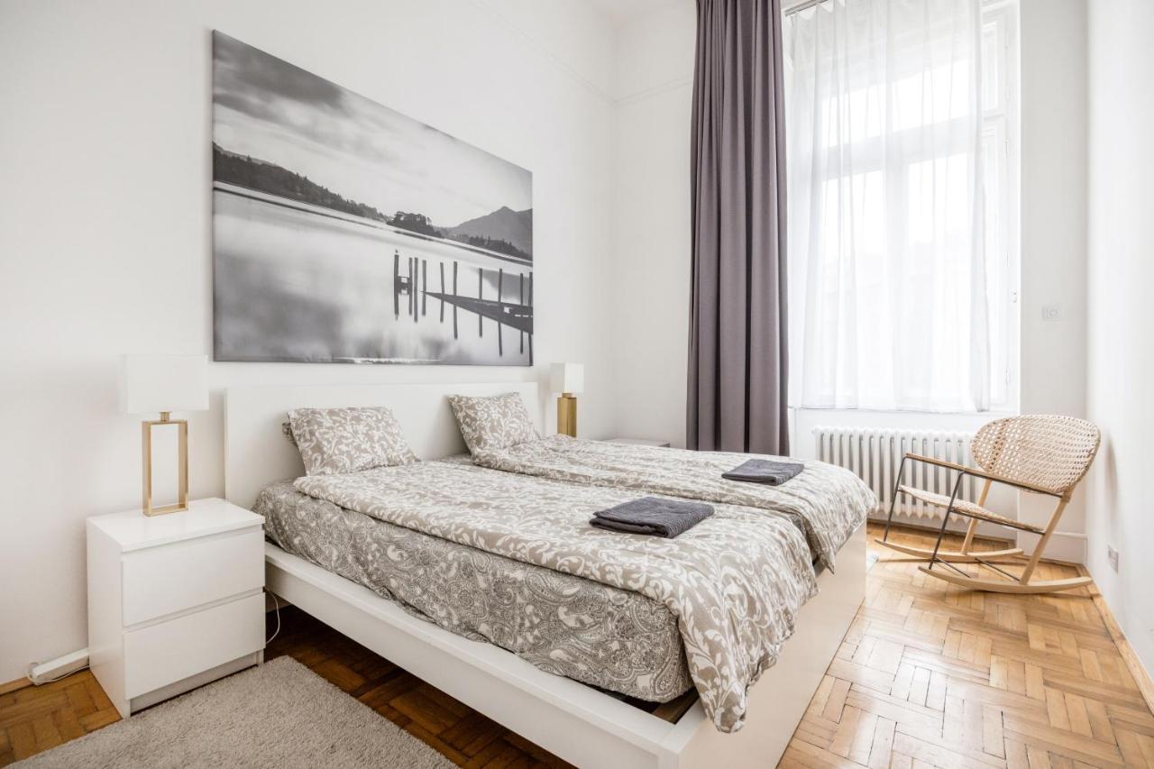 Elegant Apartment In Super Central Location Budapest Exteriör bild