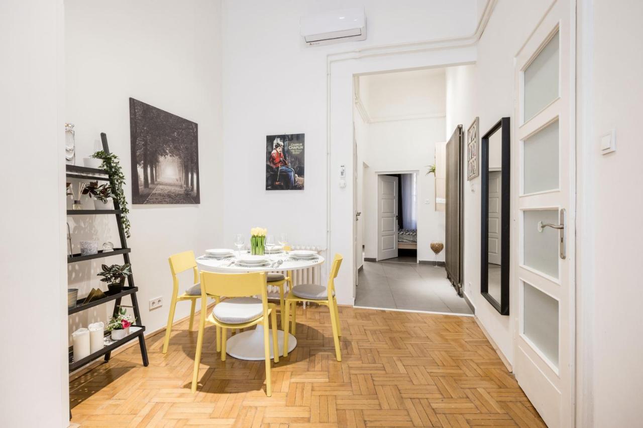 Elegant Apartment In Super Central Location Budapest Exteriör bild