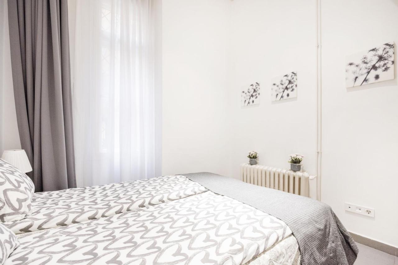 Elegant Apartment In Super Central Location Budapest Exteriör bild
